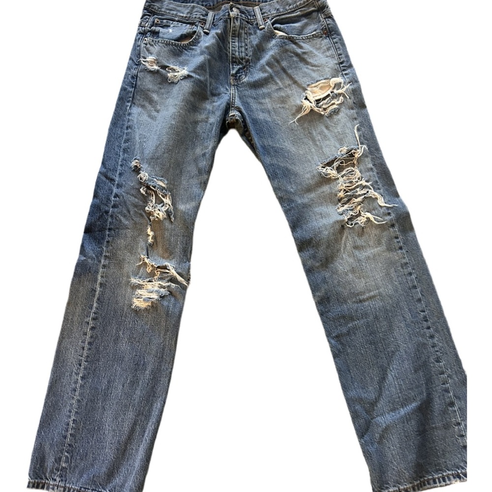 Levis 569 ripped jeans